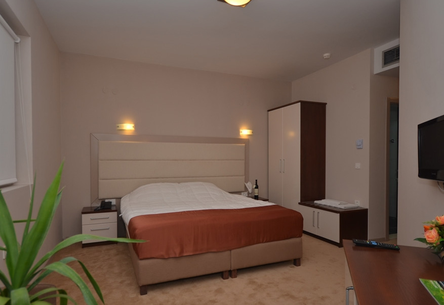 Hotel Lebed โอครีด ภายนอก รูปภาพ